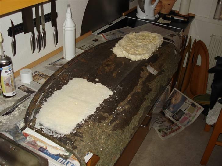 Hattehylde med 6x9" højtalere og hvid plys billede 9