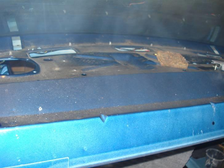 Hattehylde med 6x9" højtalere og hvid plys billede 2