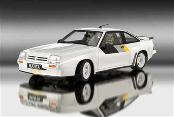 MODEL BILER i størrelse 1:43-1:24 og 1:18  - Revel diecast

Opel Manta 400 Standard...

Str : 1:18

Disse billeder er nogle jeg har "lånt" da mit eget kamera ikke virker, men bilerne har jeg...
 billede 155