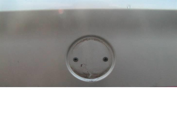 BMW Carbon Emblemer monteres på E34 - Afmonteret Emblem :P billede 9