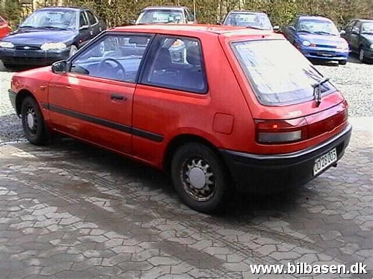 Min gamle Mazda billede 2