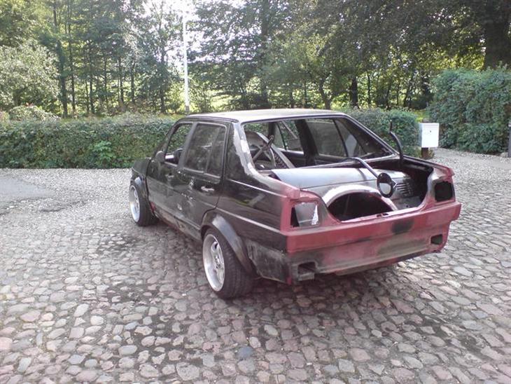 {{currentPhoto.altText}} billede {{currentPhoto.number}}