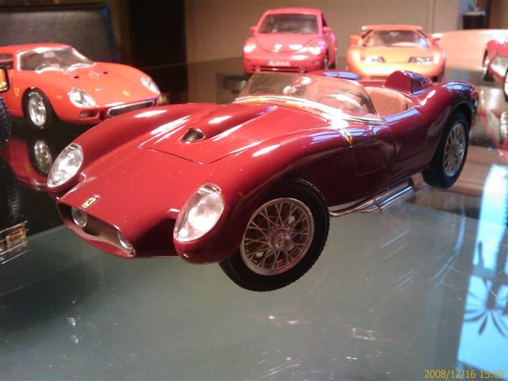 Modelbiler 1/18 - Ferrari 250 TESTA ROSSA 1957 specialmodel billede 3