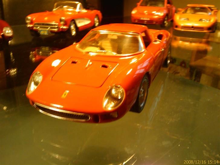 Modelbiler 1/18 - Ferrari 250 Le Mans 1965 billede 9