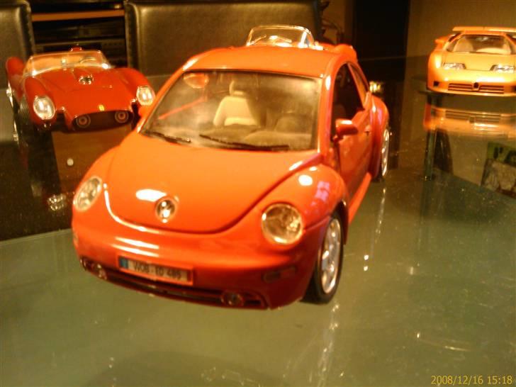 Modelbiler 1/18 - New Beetle billede 14