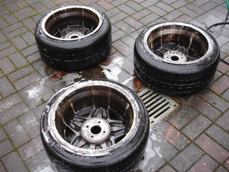 {{currentPhoto.altText}} billede {{currentPhoto.number}}