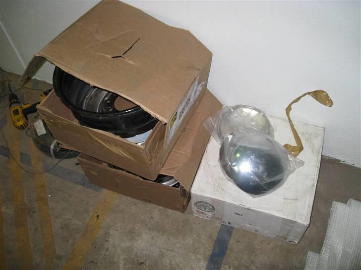 Min Astro van - Moon wheels billede 5