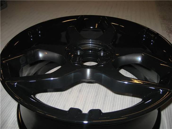 Mine nylakerede Stilo Abarth fælge billede 3