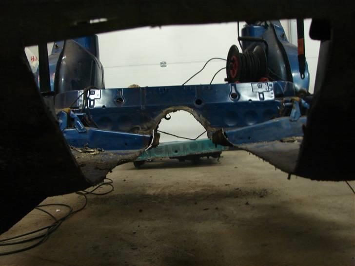 Golf 2 syncro projekt  - Så er kadantunnel og bagenden skåret ud billede 3