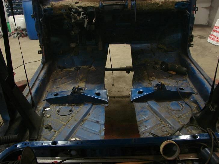 Golf 2 syncro projekt  - Gammel kardan tunnel fjernet billede 11