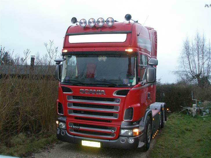 Scania - Ku lige få den ned af indkørslen derhjemme billede 12