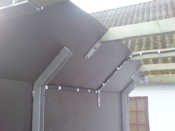 Danmarks sejeste trailer - Bagenden af forsmækken me hængsler billede 6