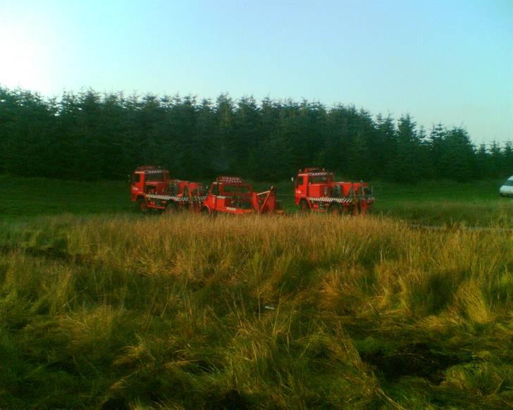 Lidt billeder af lastbiler og maskiner fra mit tidliger arbejde - Falck måtte rykke ud med det meste af deres bjergnings materiel billede 13