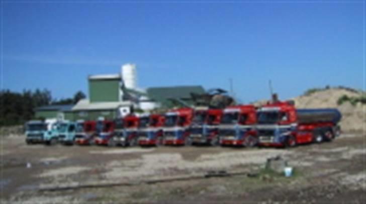 Lidt billeder af lastbiler og maskiner fra mit tidliger arbejde - Et lidt ældre billede af vognparken billede 15