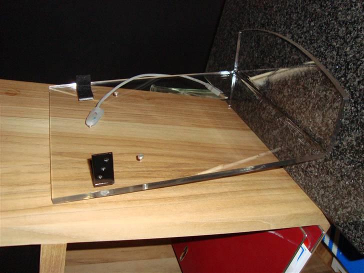 PS3 vægbeslag billede 2