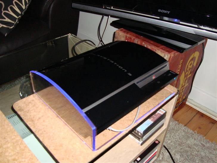 PS3 vægbeslag billede 4