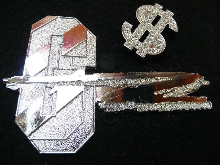 BRABUS W124 Ground Zero installation Stealth - Ja dollar skal der sku til for at investere i Ground Zero.
Det er bestemt ikke normale penge man skal komme med for at købe det store anlæg i en af deres top High End serier som Nuclear er. billede 36