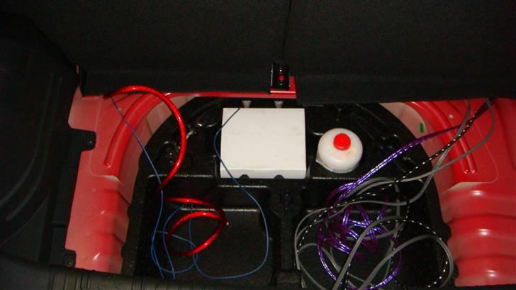 Rockford Fosgate Custom build Kia Picanto Exclusive Sunshine 2009 billede 6