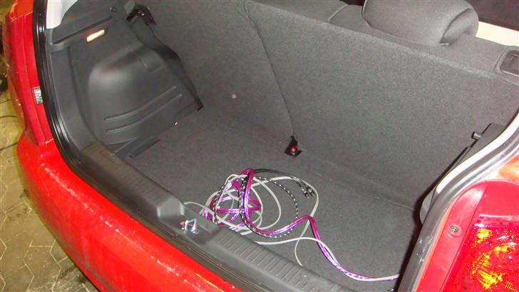 Rockford Fosgate Custom build Kia Picanto Exclusive Sunshine 2009 billede 8