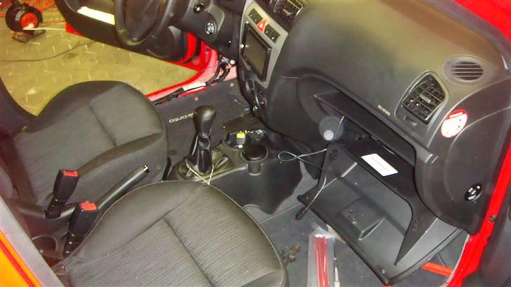 Rockford Fosgate Custom build Kia Picanto Exclusive Sunshine 2009 billede 9