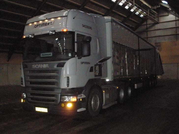 Min lastbil ved Optimera - Ude og læsse træbriketter billede 50