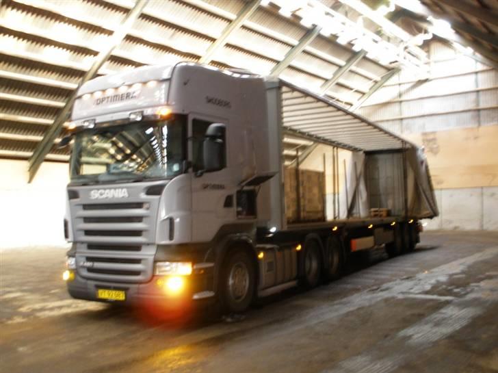 Min lastbil ved Optimera - Ude og læsse træbriketter billede 52