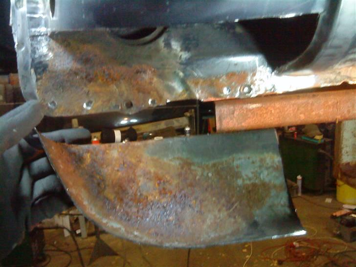 Renovering af 300ZX Twin Turbo "Tykke Bertha" - Bagsiden af panel og panel stykke i v.side billede 135