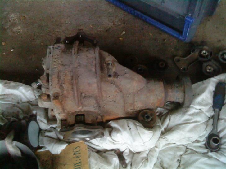 Renovering af 300ZX Twin Turbo "Tykke Bertha" - Differentialet skal vist lige børstes af engang ;) billede 140