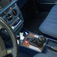 Indebilleder af Mercedes