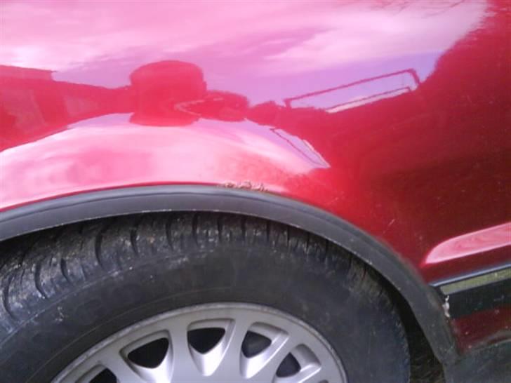 Min saab tæt på overfladerust og stenslag i ruden billede 1