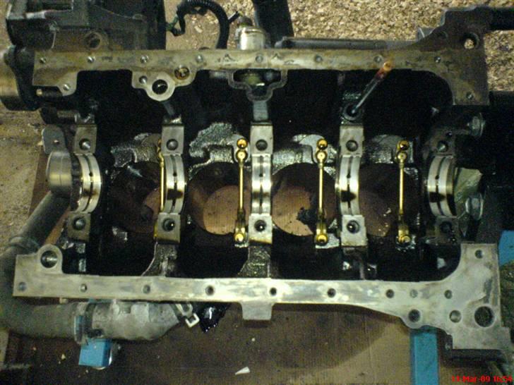 Nyt tuningsprojekt Peugeot 306 2.0 16v - Så er den klar til at få nye lejer, pakdåser, og en nyslebet krumbasse. billede 8