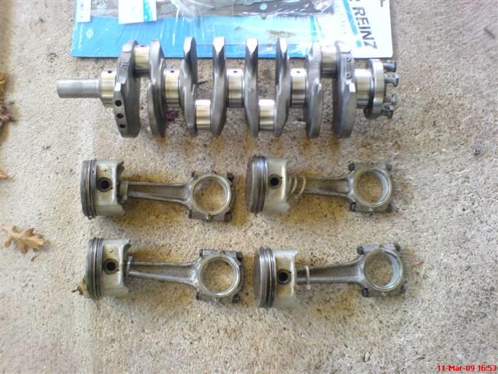 Nyt tuningsprojekt Peugeot 306 2.0 16v - Nyslebet krumtap, og alle stempel ringe er skiftet. billede 9