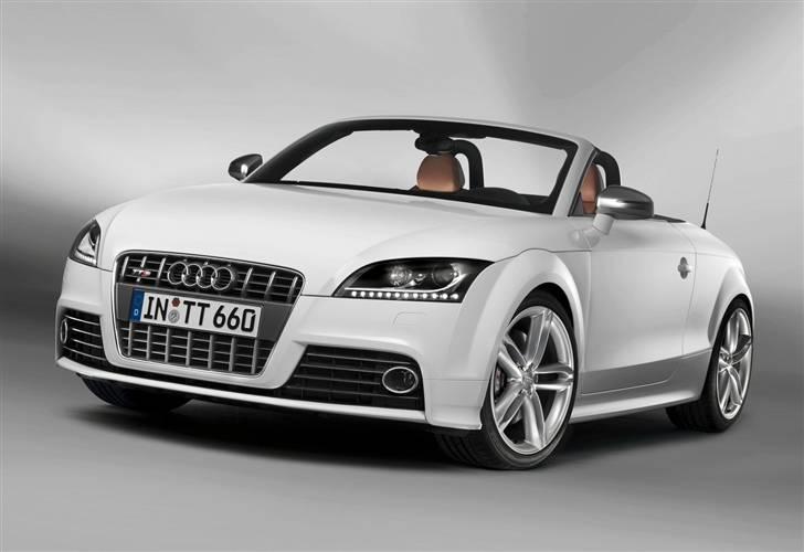 Audi S / RS og R billeder og forklaringer - TTS 8J 2008 –

TT-S er en sport version af Audi TT, der kom til i andet kvartal af 2008. Motoren er en 2-liters TFSI motor med 272 hk. Transmissionen varierer mellem en seks trins manuel og en automatiske dobbelt-kobling gearkasse S elektronisk.

 billede 16