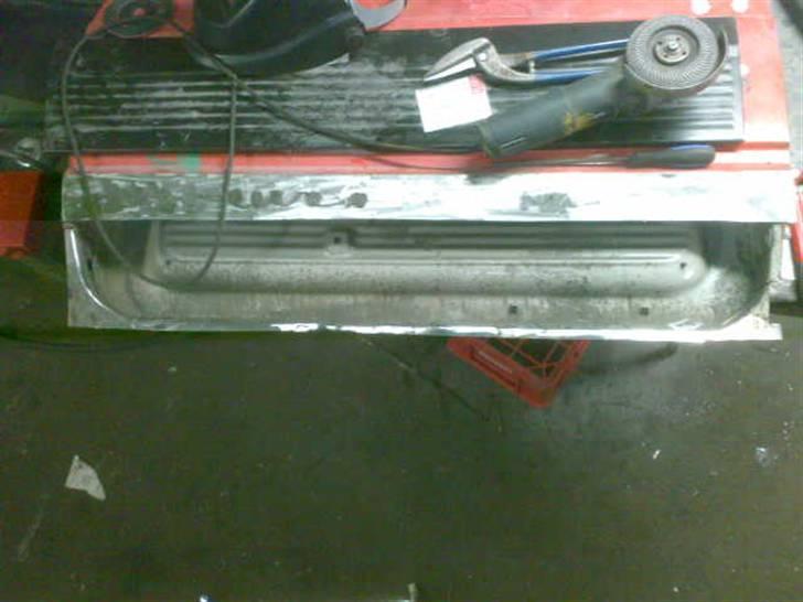 Fiat panda 83 - projektets gang! - Hele bunden er her skiftet, der mangler kun lige det sidste i højre hjørne inden yder pladen kan sættes på. billede 56