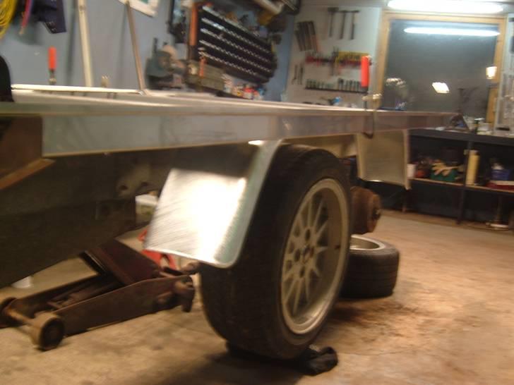 Danmarks flotteste trailer! - Overvejede skærme i rustfri,men syntes egenlig at de originale er meget pæne,så de blev omgalvaniseret. billede 4