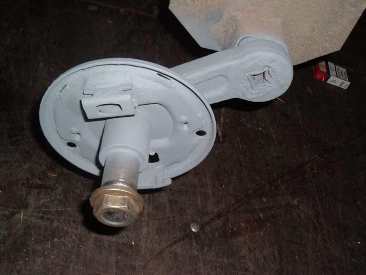 Danmarks flotteste trailer! - Bremserne blev også total renoveret,tromler,bakker og kabler. billede 8