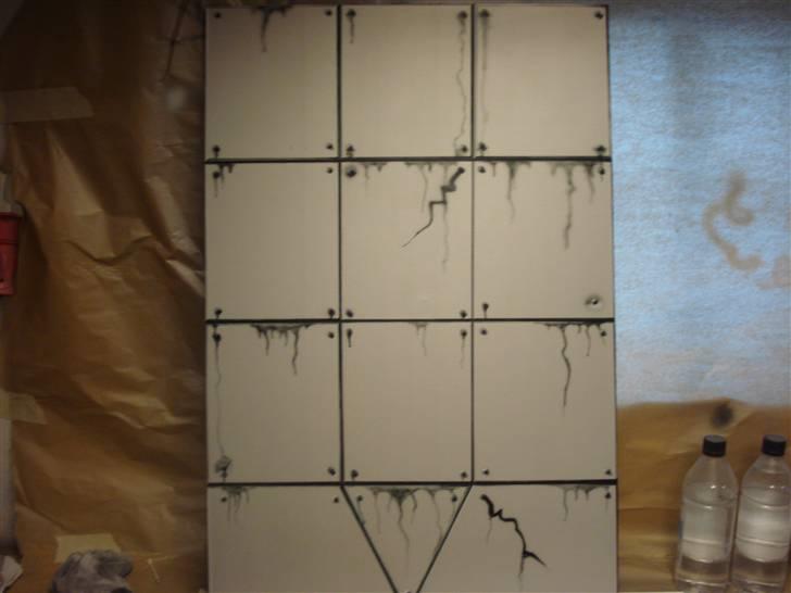 Airbrush rustet metal panel og popnitter Stylingprojekter Fotos fra Mark og Maria L