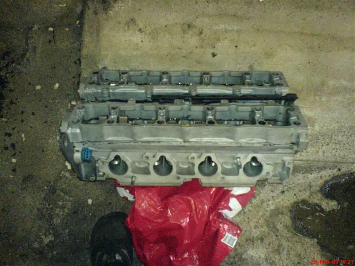 Nyt tuningsprojekt Peugeot 306 2.0 16v - Topstykke også glasblæst så det kan få grunder og derefter klarlak. billede 14