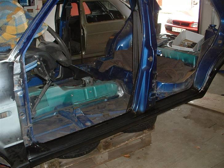Golf 2 syncro projekt  - Venstre panel færdig så mangler der bare at få svejest bagenden i når den er blevet sandblæst under bunden billede 24