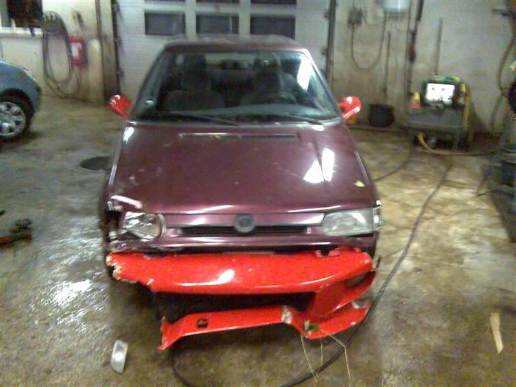 Lidt skæg, sjov og ballade - Efter en tur gennem et par skilte, småtræer, en stor sten og et buskads... Kørte bilen hjem. billede 6