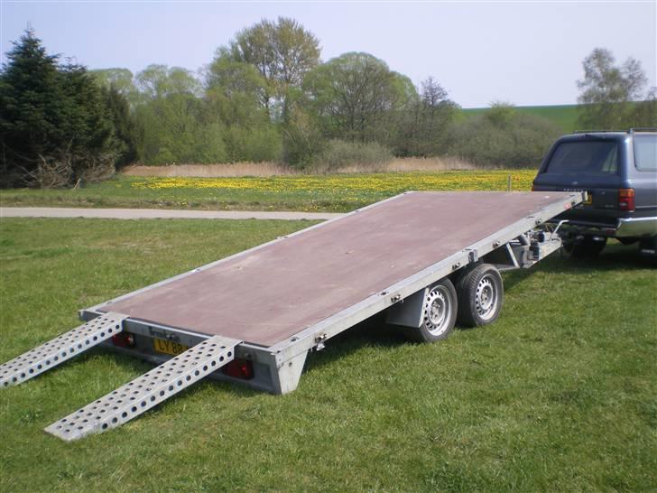 Maskintrailer - Her vises den helt uden side fjælde og hjørnestolper billede 8