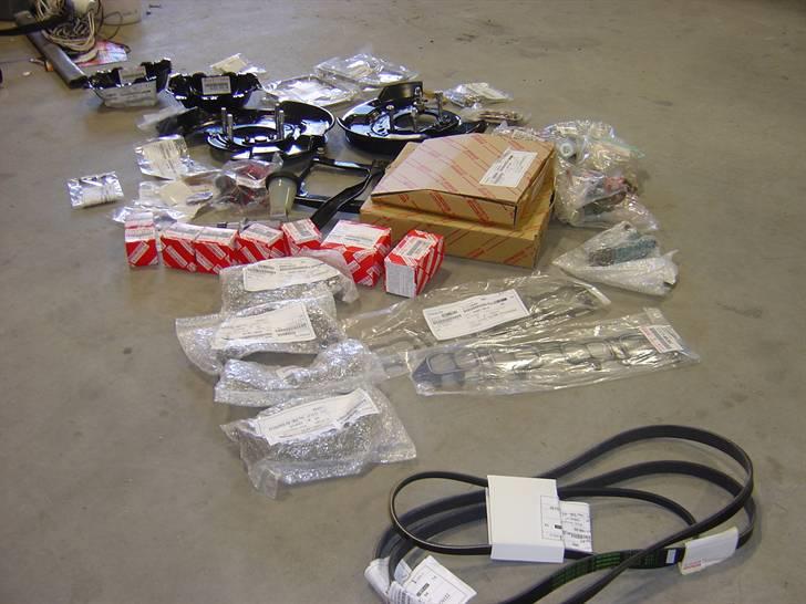 Celica ST165 under genopbygning - Nye dele klar til, når bilen skal samles igen billede 114