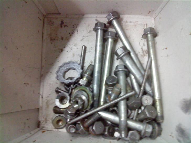 Renovering af 300ZX Twin Turbo "Tykke Bertha" - Efter rengøring, inden galvanisering. billede 200