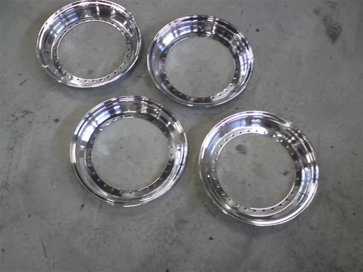 Fælgkanter for vwfreak - Her ligger de alle 4 kanter og er klar til montering på fælgene billede 10