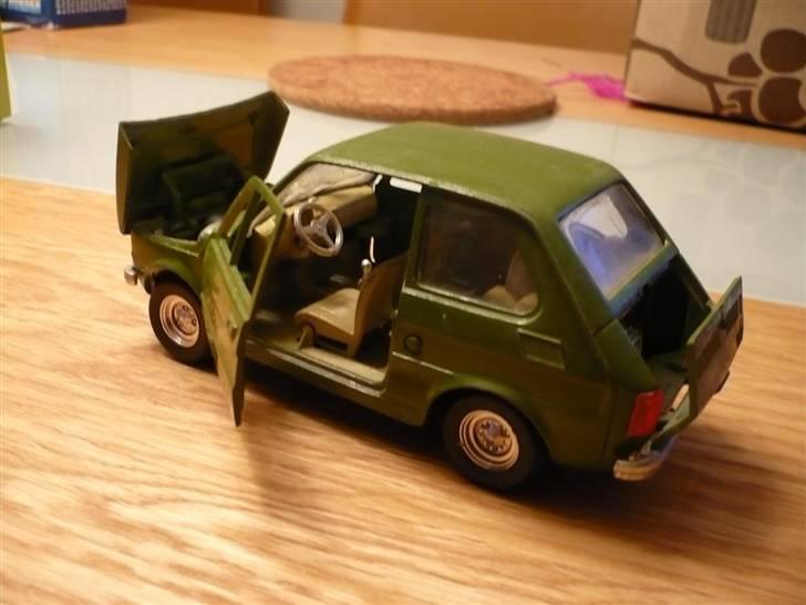 Mine modelbiler 1:18 - Fiat 126 str 1/17 fra polistil..... sjælden modelbil billede 73