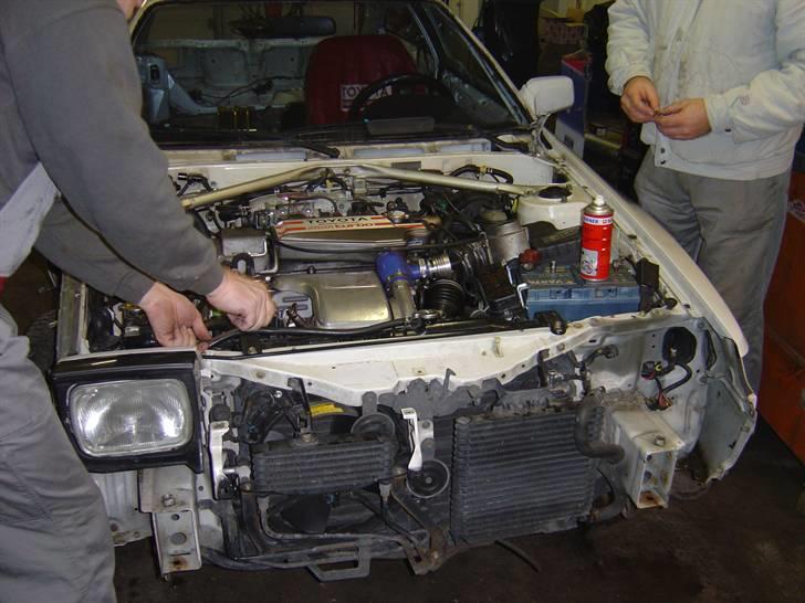 Celica ST165 under genopbygning billede 95