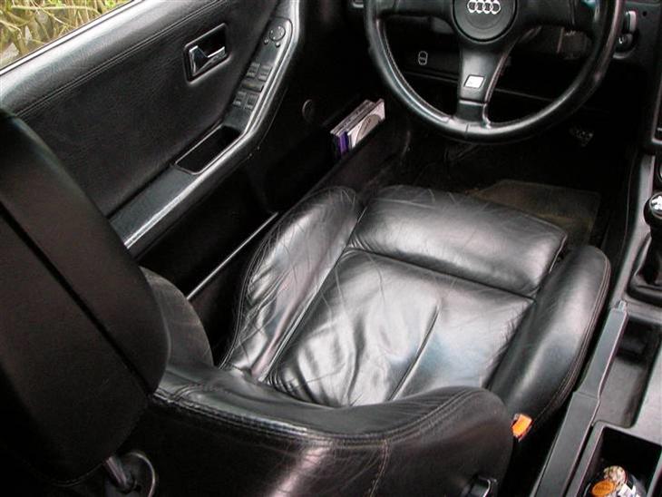 {{currentPhoto.altText}} billede {{currentPhoto.number}}