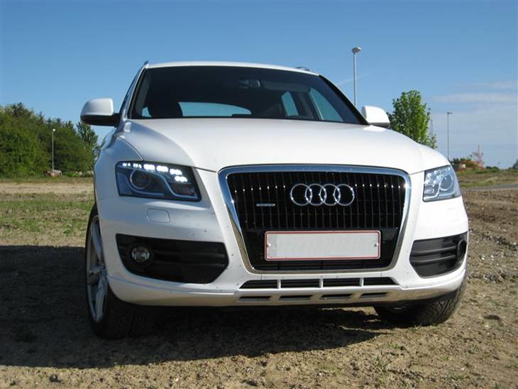 {{currentPhoto.altText}} billede {{currentPhoto.number}}