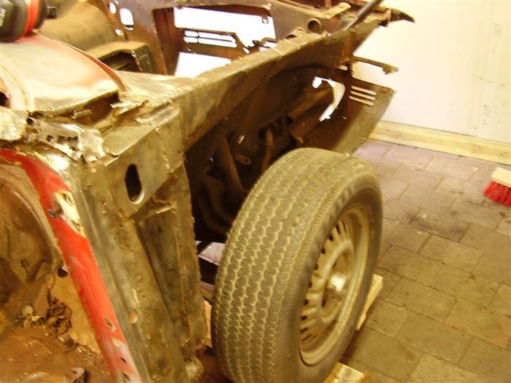 Alfa Romeo Alfetta GTV - Vupti så sprang det af og så skal der laves rust billede 15