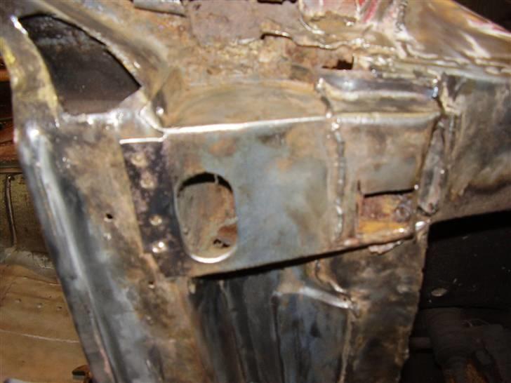 Alfa Romeo Alfetta GTV - Her ses det at der har været lavet en del før... rust billede 18